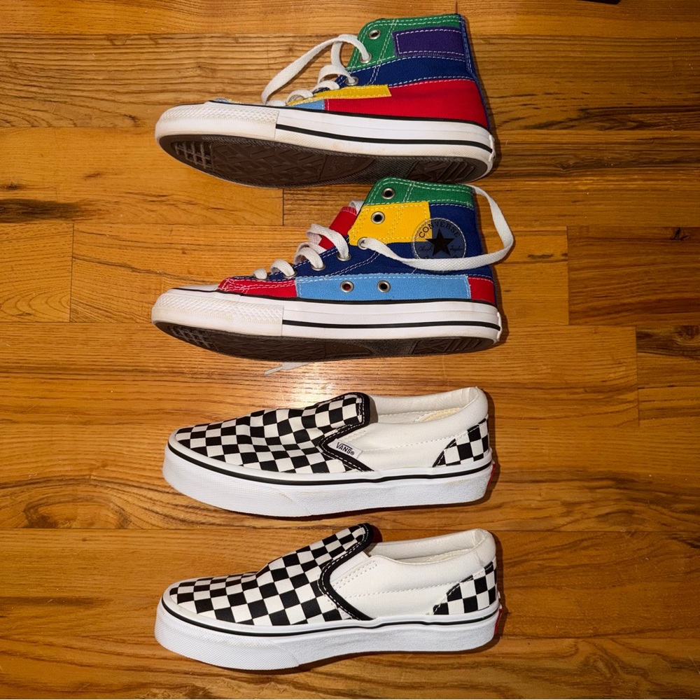 2 Pairs Kids Unisex Shoes And Socks - Picture 7 of 8